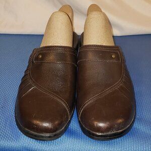 Clarks Women's Size 8M Brown Leather Mules/Clogs - 07